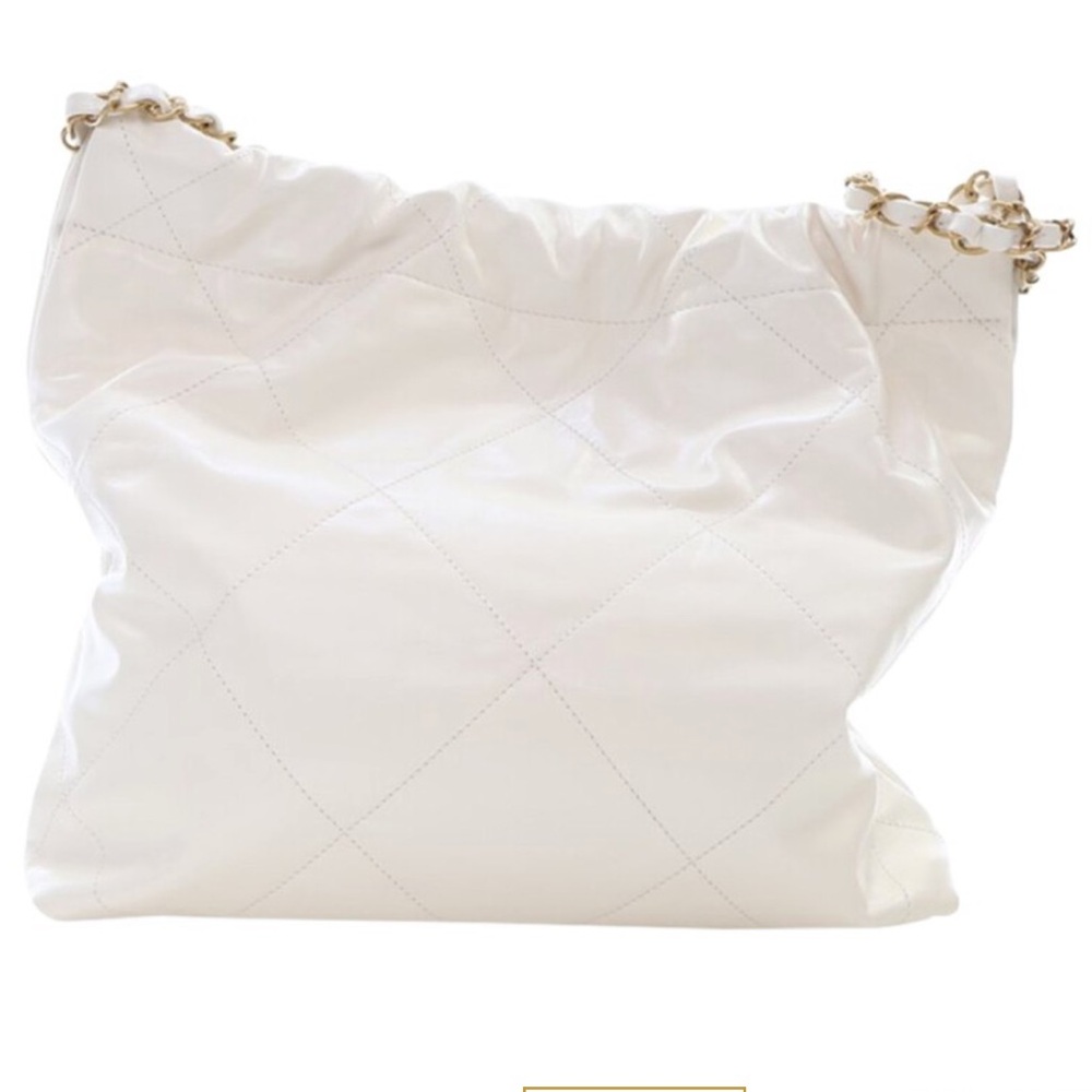 CHANEL Elegant White Hobo Bag - Picture 2 of 5